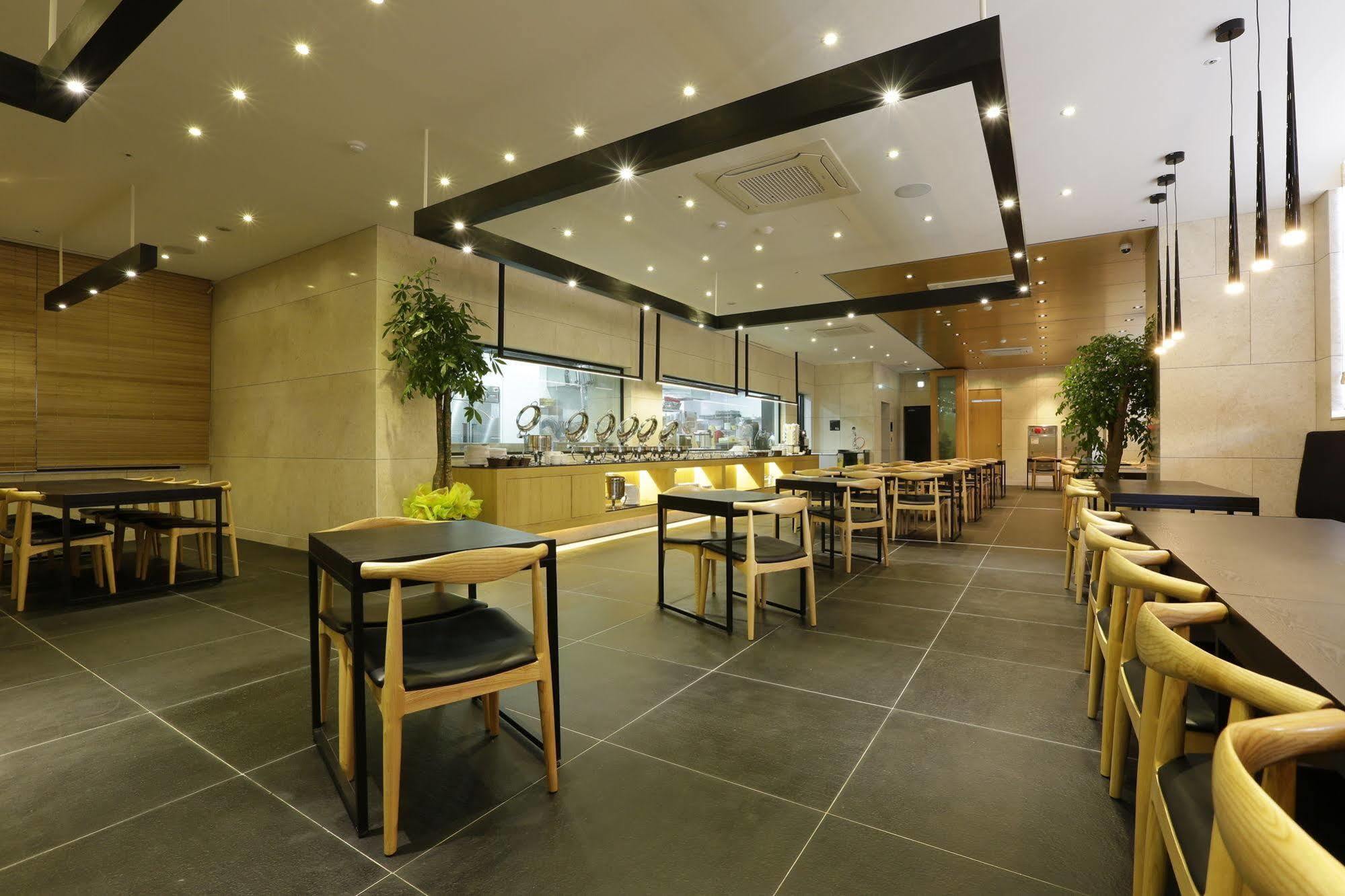 Hotel The Designers Інчхон Екстер'єр фото