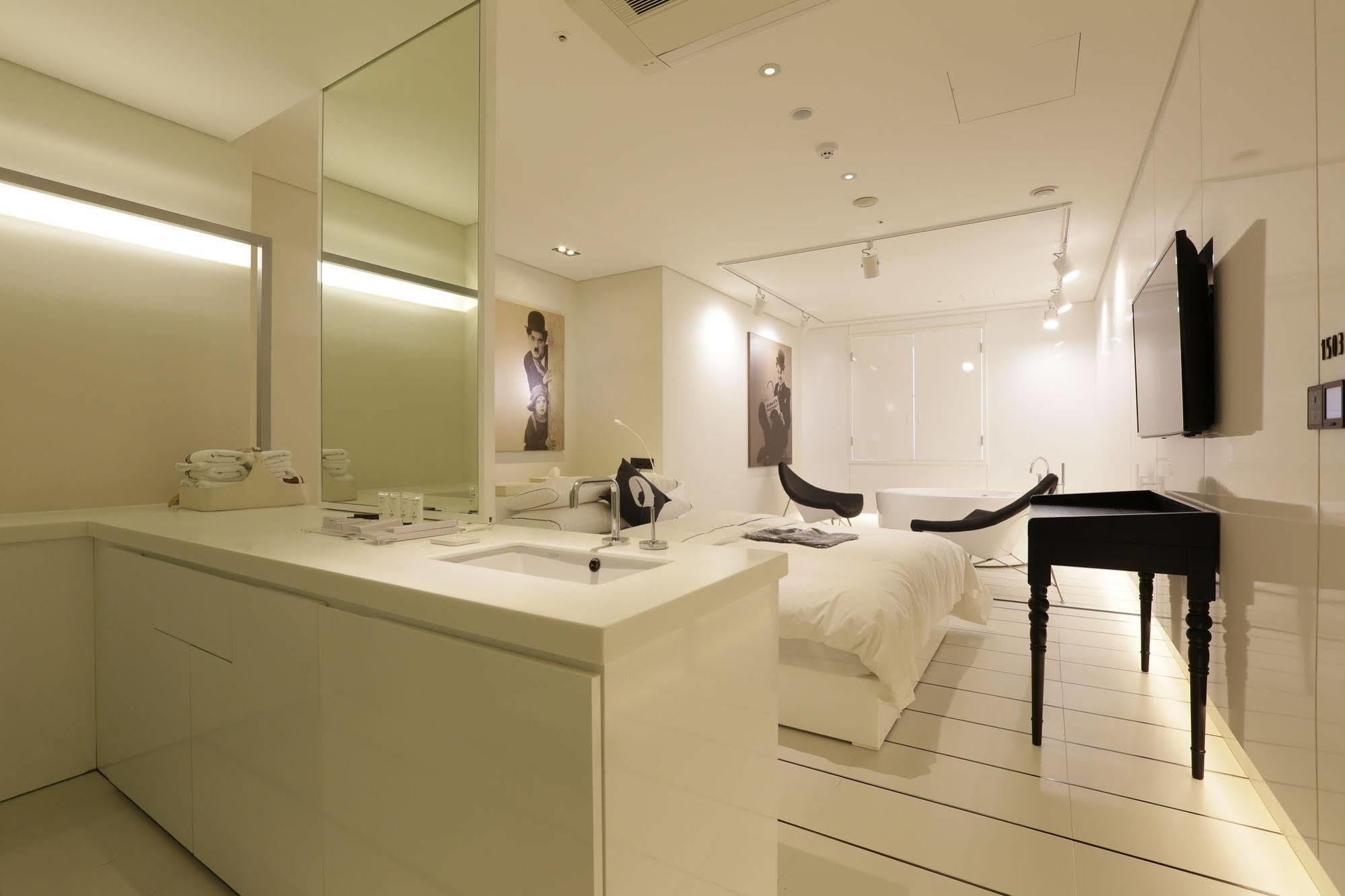 Hotel The Designers Інчхон Екстер'єр фото