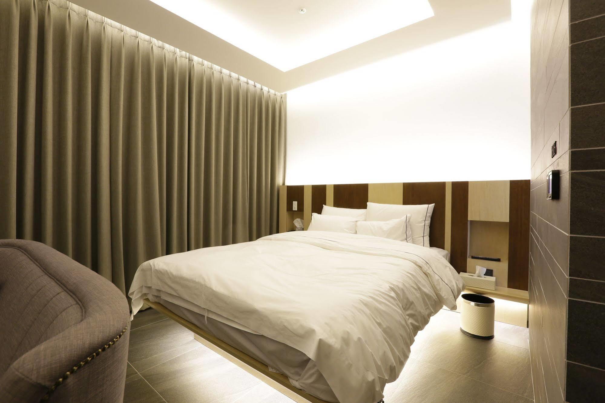 Hotel The Designers Інчхон Екстер'єр фото